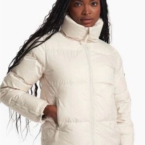 Vuori Women's Off-White Puffer Jacket